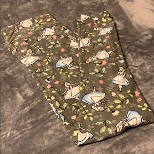 LuLaRoe OS Disney Leggings Alice in Wonderland
